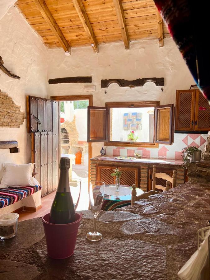 Cuevas De La Paz - Cave House Holidays Los Carriones Eksteriør bilde